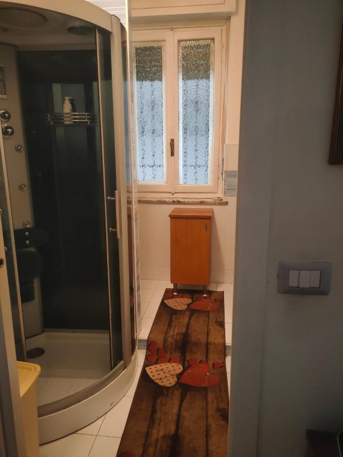 Ferienwohnung Casa - House Xavier Una Casa Famigliare , Dame Entra Solo Chi A Un Bel Cuore , Non'E Il L'Intero Alloggio Solo Stanze E Bagno Turin Exterior foto