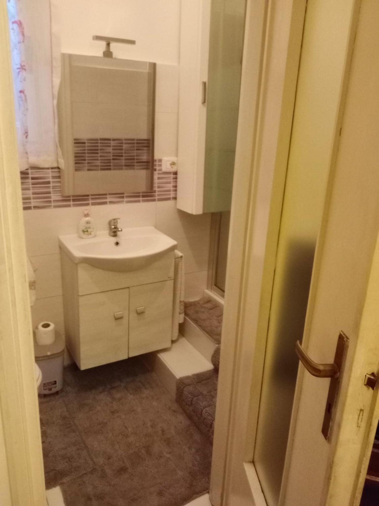 Ferienwohnung Casa - House Xavier Una Casa Famigliare , Dame Entra Solo Chi A Un Bel Cuore , Non'E Il L'Intero Alloggio Solo Stanze E Bagno Turin Exterior foto